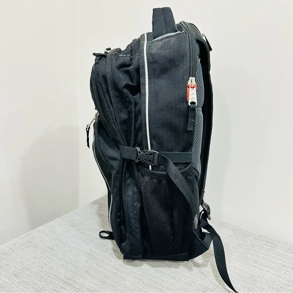 High Sierra Swerve Laptop Backpack Black -Fits up‎ to 17